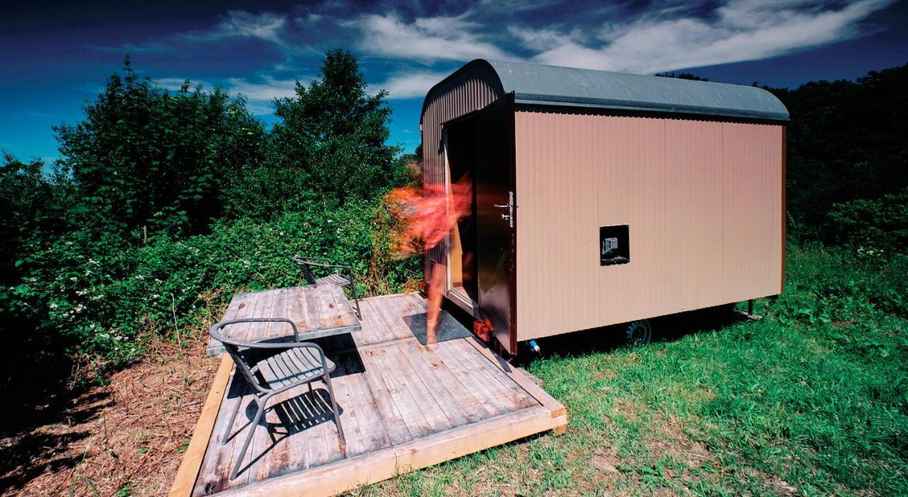 Отель Krusmolle Glamping Обенро Экстерьер фото