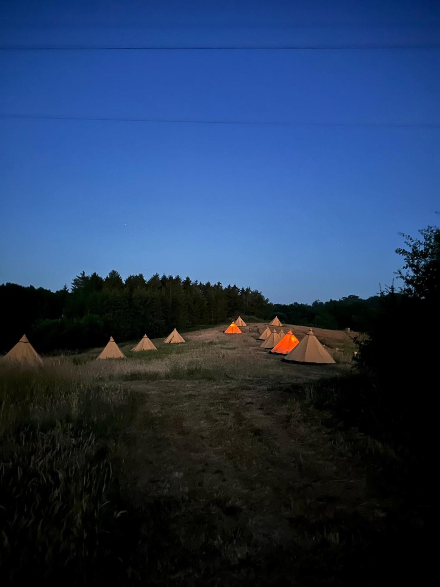 Отель Krusmolle Glamping Обенро Экстерьер фото